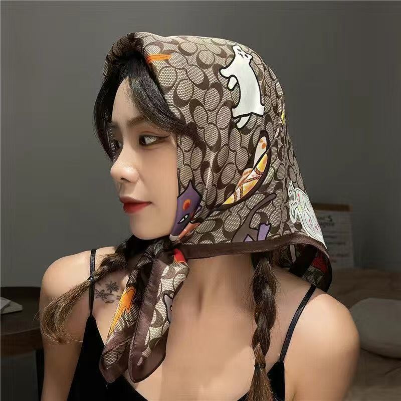 Luxury Bags China - 新しいシルクスクエアスカーフ女性高級花柄プリントハンカチソフトサテンヘアバンドハンドバッグリボンスカーフヒジャブネッカチーフヘッドバンド